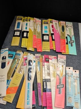 Vintage Zipper Assortment 30 - Pink, Teal, Black, Ect
